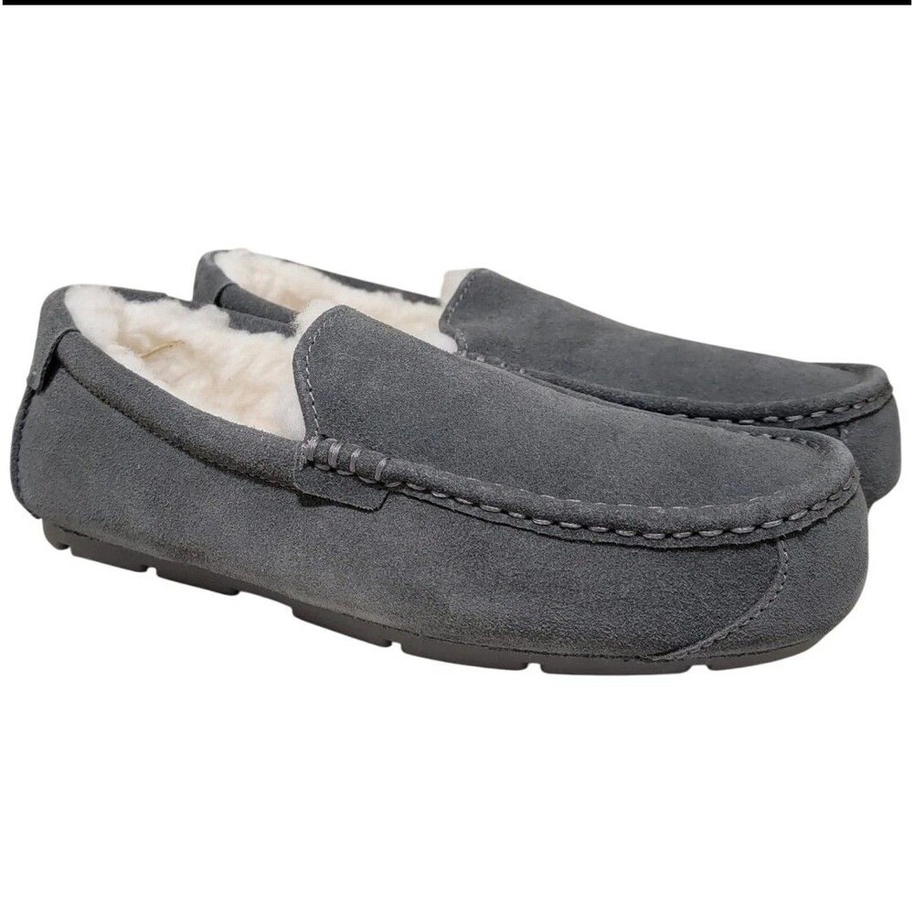 Koolaburra by UGG Men Tipton Slip On Loafer Slippers Size US 10 Stone Gray Suede